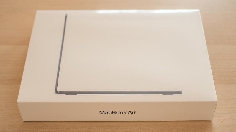 開封前のパッケージ MacBook Air M2