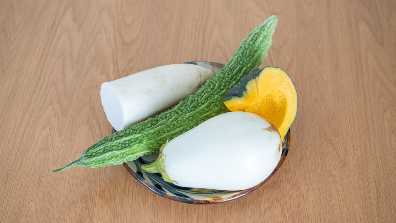野菜(ゴーヤー、大根、かぼちゃ、白茄子)